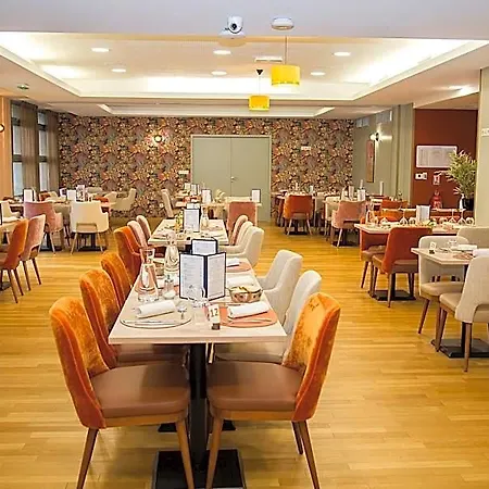 Hotel Domitys Le Phare D'argent 4*